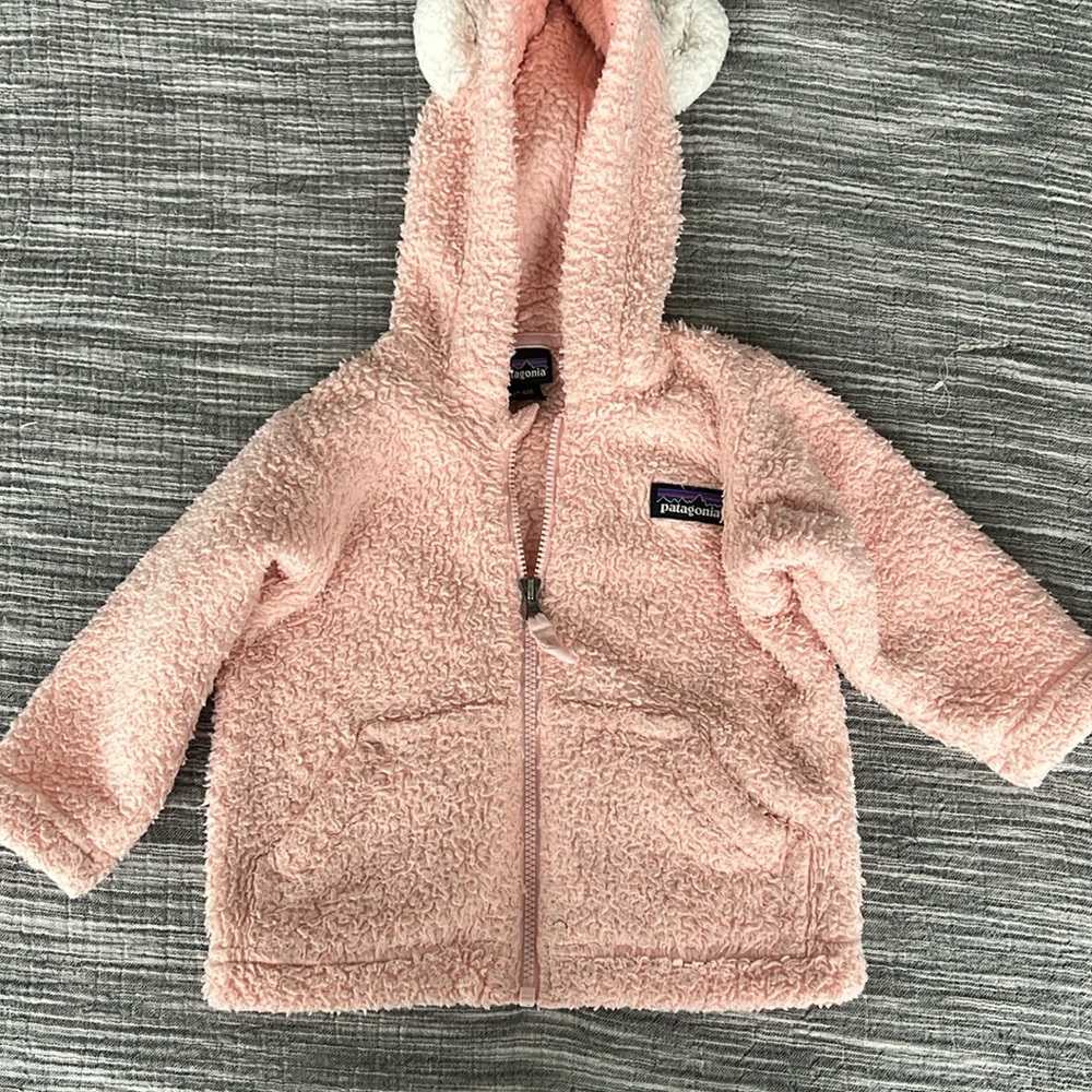 Patagonia Baby Furry Friends Fleece Hoody in 3-6 months